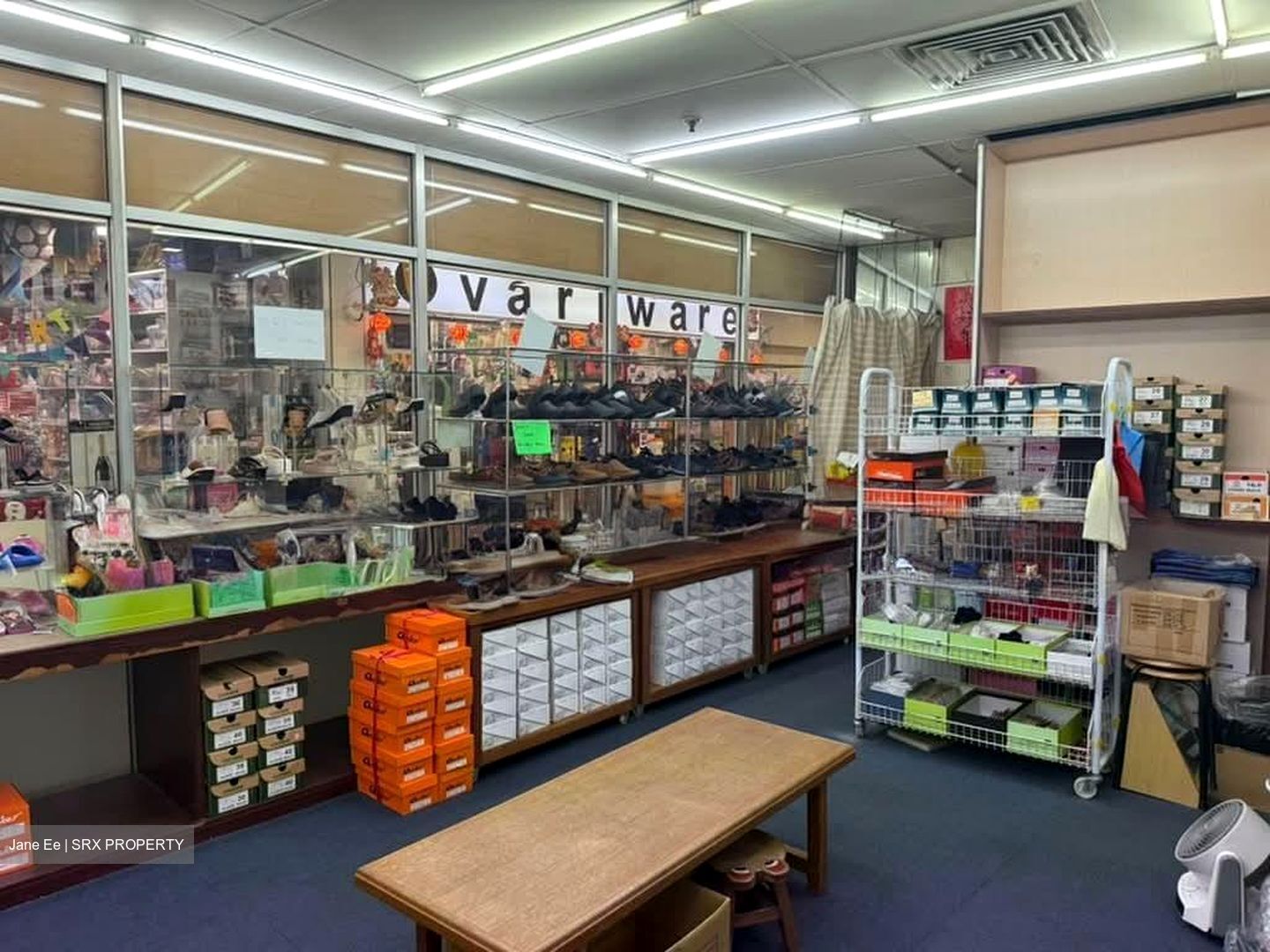 Holland Road Shopping Centre (D10), Retail #572109831